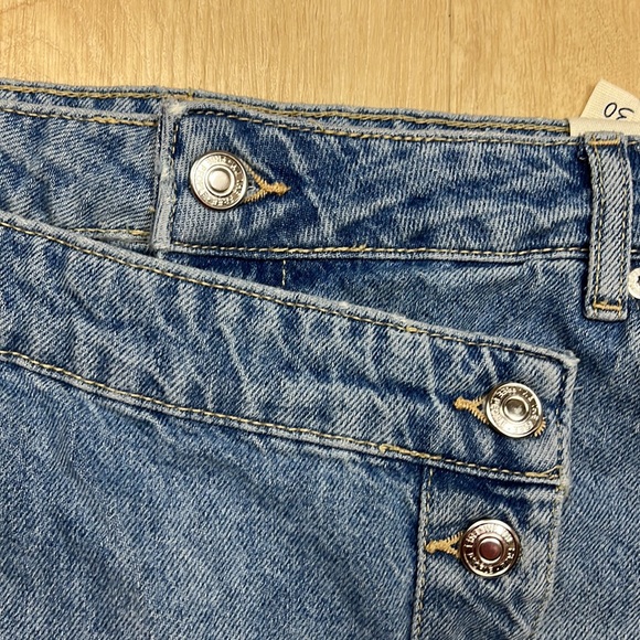 NEW FREE PEOPLE wynne denim skirt in cornflower, SIZE 30 1205 - Picture 4 of 7